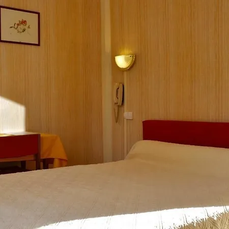 Des Hotel